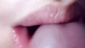 قذفت في فم حبيبتي الفلبينية، اشتقت لها كتير! 😍