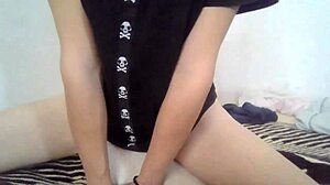 ねえ、サホリ・ムーン、今夜ソロでめっちゃムラムラしてる？