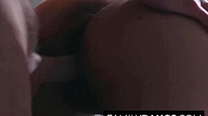 คืนสุดเข้มข้นกับสามีหลังสืบสาว Milf ที่น่าสงสัย Dana Vespoli