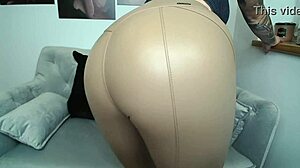 Ninadevil strips in new fetish outfit.