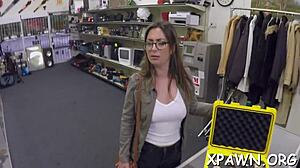 Feeling wild with that skank during nasty sex in shop