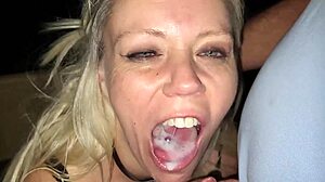 Samlet pisse road med underdanig milf luder i vilde ydmygelsesscener