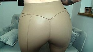 Ninadevil strips in new fetish outfit.