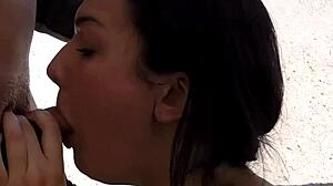 メキシコ国境近くでアマチュアティーン18+が朝のフェラ。パトロールがアクションでほぼ捕まる