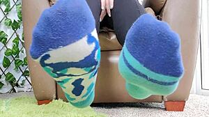 Smelly Feet Femdom Drives Me Wild with Teen Socks!