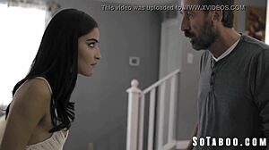 Przyrodnia Córka Emily Willis Przyłapana na Slut Shamingu