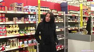 i insert a plug in my ass inside the supermarket while shopping