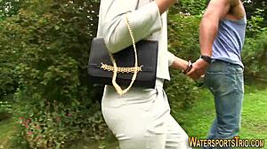 Hei, juo nyt pissani