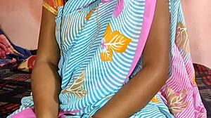 नई शादीशुदा लड़की ने भारतीय गुरु से आशीर्वाद लिया, आश्रम में जंगली सेक्स!