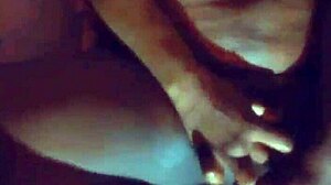 俺、エボニー熟女が尻に尻尾入れて遊んでる、kyexperienceで！