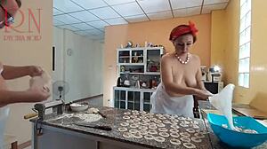 regina noir cooks naked 😍