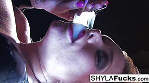 섹시한 샤일라, 뜨거운 페티쉬로 유혹