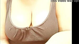 Indian big boobs aunty showing boobs to her nephew in family video