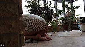 amateur flashing upskirt under skirt in public, teasing view