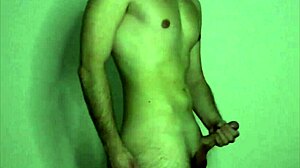 Intense Webcam Masturbation by Young Amateur