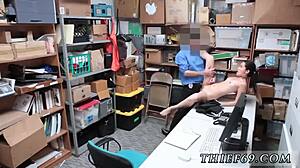 Polisi gemuk mendominasi aksi hardcore