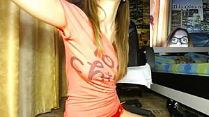 watch this italian woman masturbate on webcam, so hot!