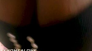 Oye, Mira Esta Polla Negra Grande Satisfacer Coño Jugoso de Madrastra en xxhomealone!