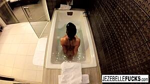 Sexy Jezebelle Bond Masturbates in Bath