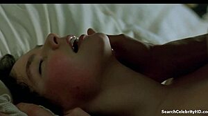 델핀 젠투, 파리넬리 1994 장면에서 토플리스