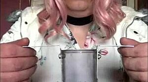 だから、俺はバイセクシャルクロスドレッサー、無料で飲む準備。撮影で熱くなる