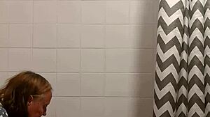 in this cut-off scene, the wanking suddenly stops mid-action