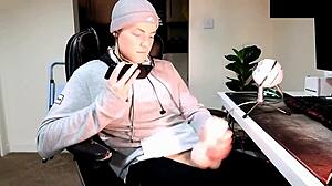 Feeling aroused during phone sex