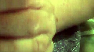 Öreg Hölgy Fizet, Hogy Szopjon És Nyeljen