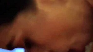 Gozando nos pezinhos da morena