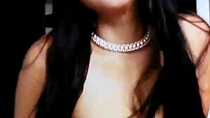 Hot latina webcam show