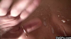 Hej, chceš vidieť môj prvý webcam squirt show? Je divoký!