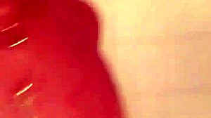 Watch this Latina masturbate in the bathroom.