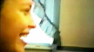 Linda gives amazing blowjob and swallows 😍