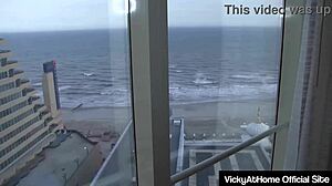 Milf Vicky Vette boobjob leads to massive cumshot!