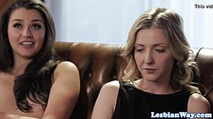 Prelepa lezbična trojka s lizanjem pičke, ups pozabila sem na slepilo lol