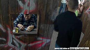 Putas más bellas de glory hole en acción salvaje