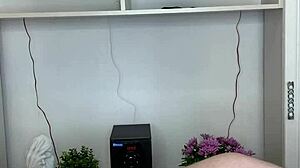 핫 칙이 병원에서 하드 코크 왁싱, CFNM 밀프 액션