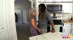 Students Throw Homeroom Teacher a Memorable Farewell Trip