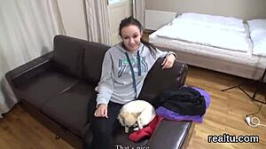 Flawless tjeckisk tonåring 18+ retas i mataffären, borrad hårt i POV