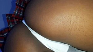 linda colegial pequena gostosa teve aula particular com profesor safado na quarentena