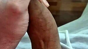 Batendo uma punheta deliciosa, twink solo fetish