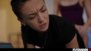 Vroče punce z velikimi kurci v futanari akciji