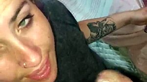 Hun craver kuk dypt i halsen hver eneste dag