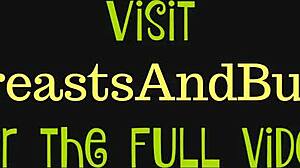 สาวหน้าอกใหญ่โดนเย็ดหีด้วยควยแข็ง