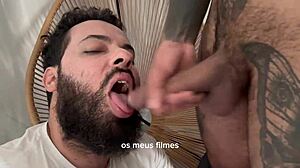 Homem barbudo chupa 41 paus: mamada completa no red?