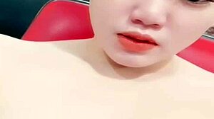 Ai biết em này không