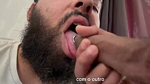 Homem barbudo chupa 41 paus: mamada completa no red?