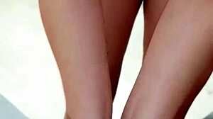 Emma's Lapdance: Blowjob, Clit Rubbing, and Screaming Orgasm!