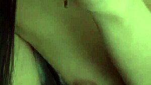 Kotomi Asakura全裸、ちっちゃい穴にデカいディルド、うっかり！