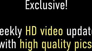 ג'וליה אן החזה מתפוצץ מאלצת בחור צעיר לגמור